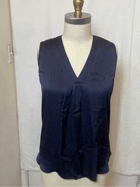 Sleek Navy V-Neck Satin Camisole workwear/date night/casual top